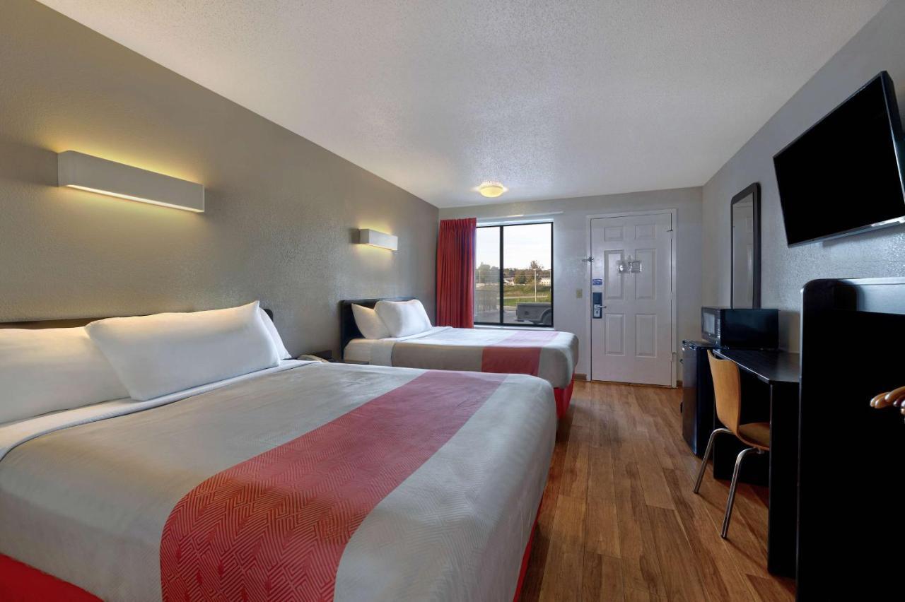 Motel 6-Cookeville, Tn