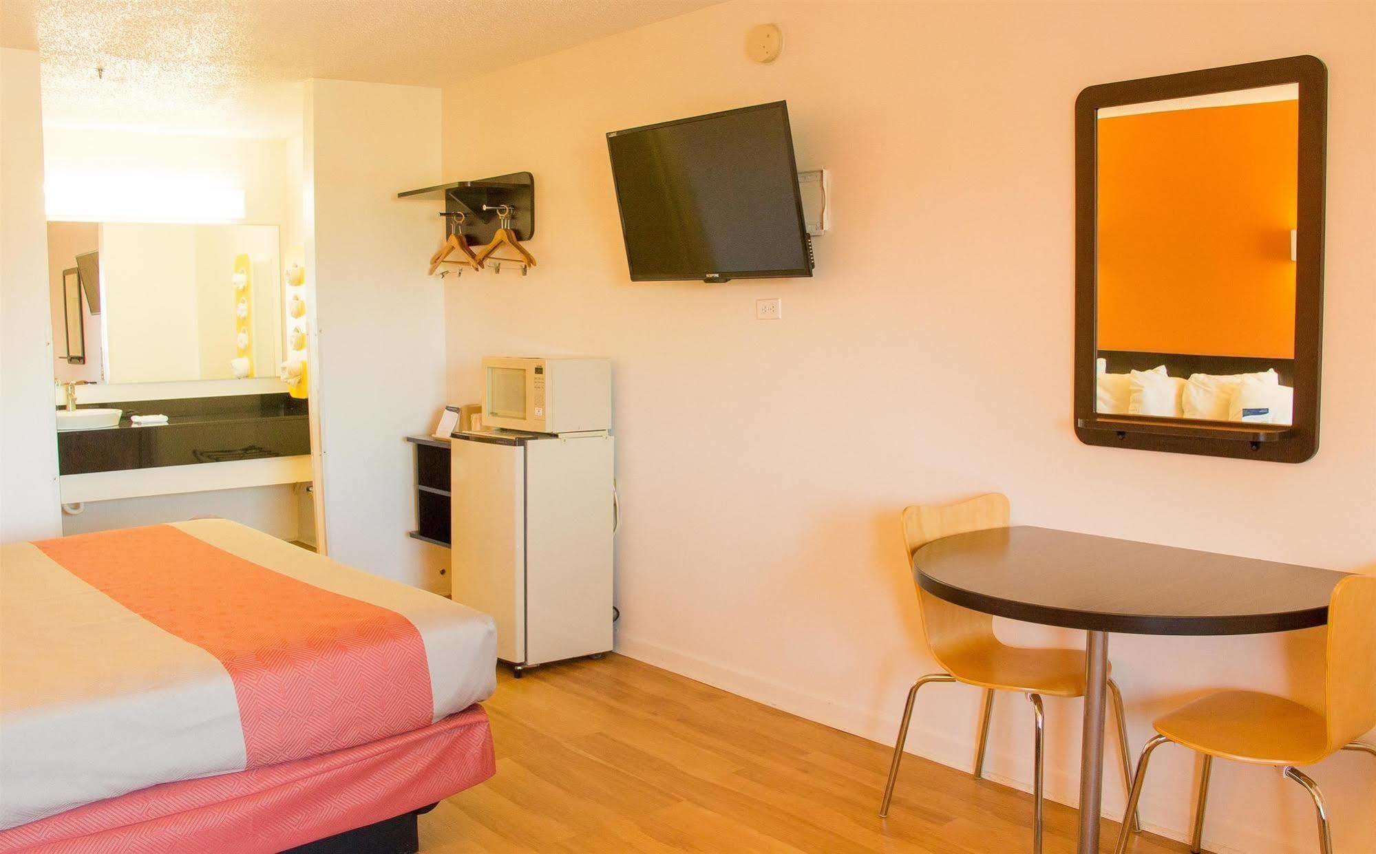 Motel 6-Cookeville, Tn Hotel